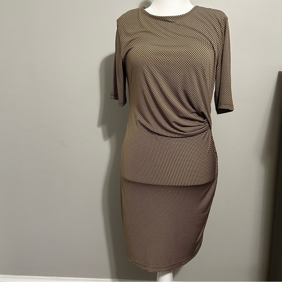 Banana Republic Dresses & Skirts - Banana Republic Tan Patterned Midi Dress New With Tags